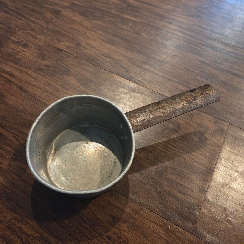 Vintage Enterprise Quality Aluminum Small Saucepan Rustic Farmhouse Decor 10.5in